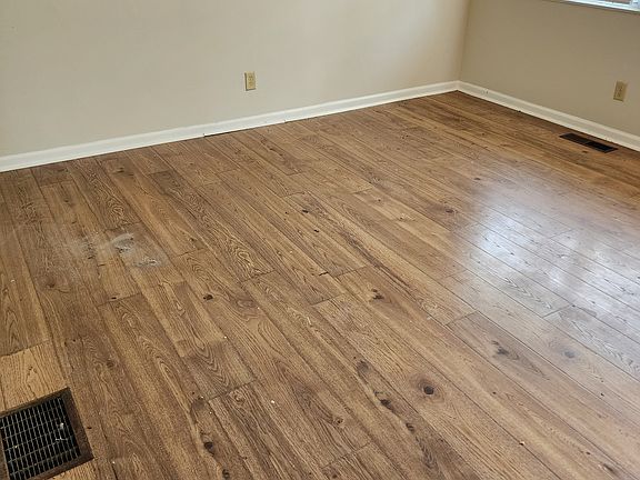 4th image of 6455 Penick Dr