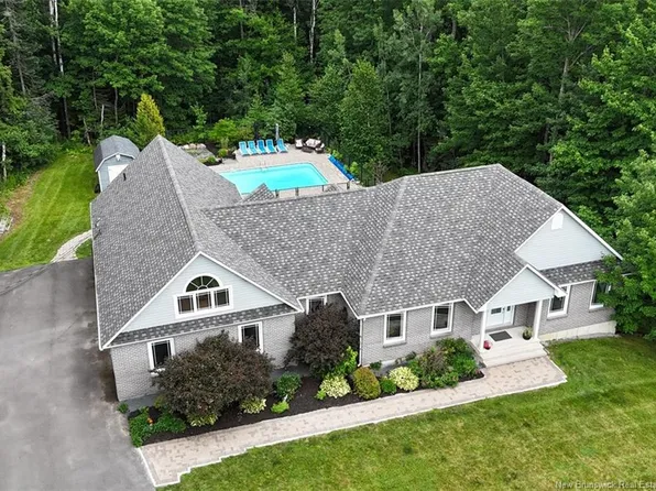 410 McLeod Hill Rd, Fredericton, NB E3G 6J4