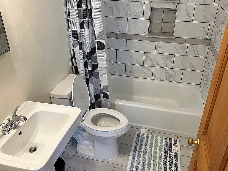 209 E Voorhis Ave #209 — Photo 7