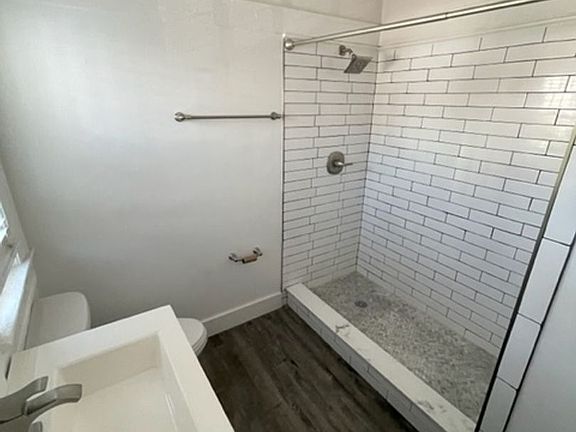 5th image of 330 Grove St N #B