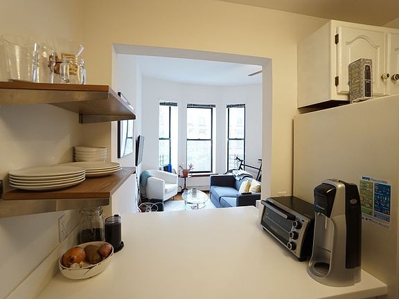 3rd image of 159 W 122nd St APT 2