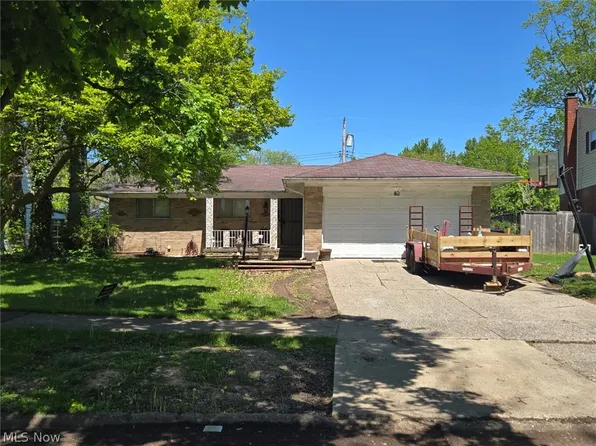 226 Georgia Ave, Elyria, OH 44035
