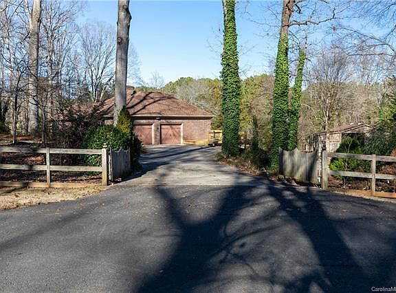 3rd image of 4348 Ivywood Dr