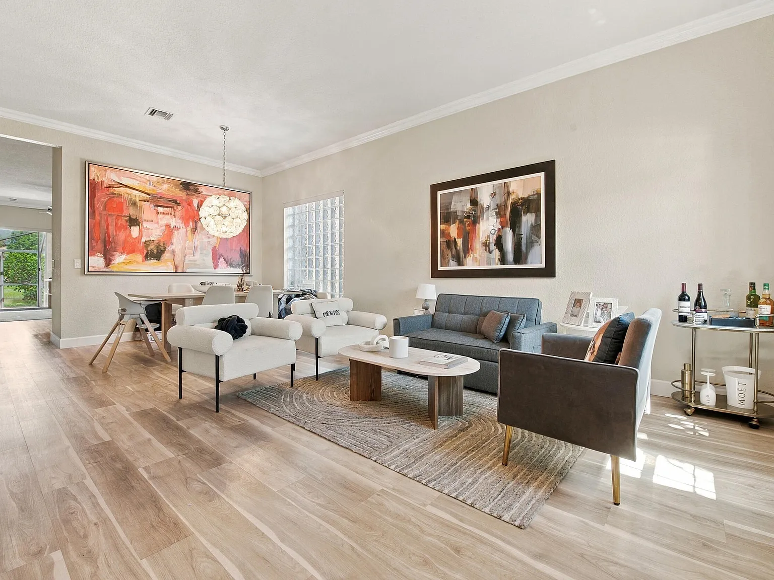 3 bed, 2.0 bath, 1910 sqft, $4,550 — Photo 4