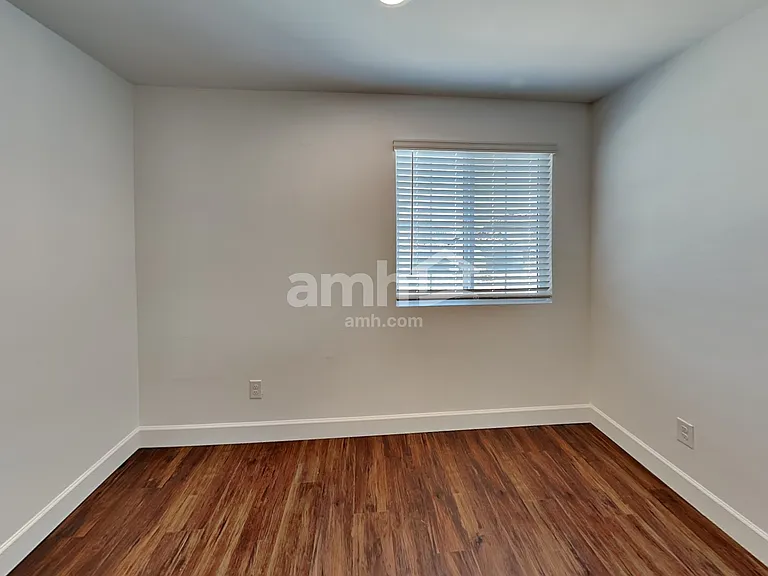 2980 N Vigo Ave — Photo 19