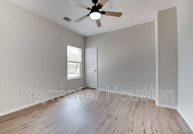 8203 Woodlyn Rd #C — Photo 62