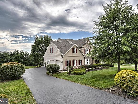 3rd image of 434 Lori Ann Ct #L-0031