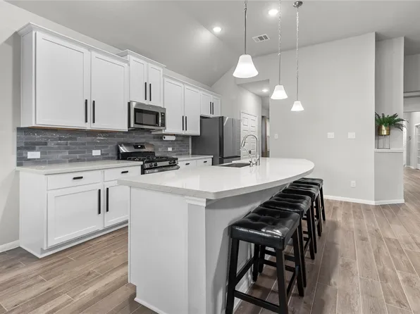 2811 Bisbee Rd, League City, TX 77573