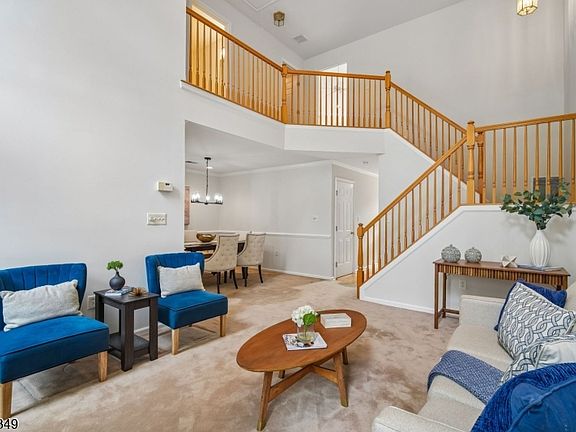 4th image of 6 Dorchester Drive
