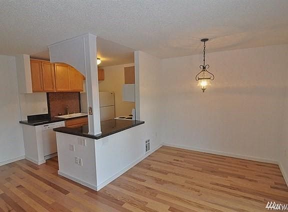 4th image of 12450 NE 130th Ct APT F304