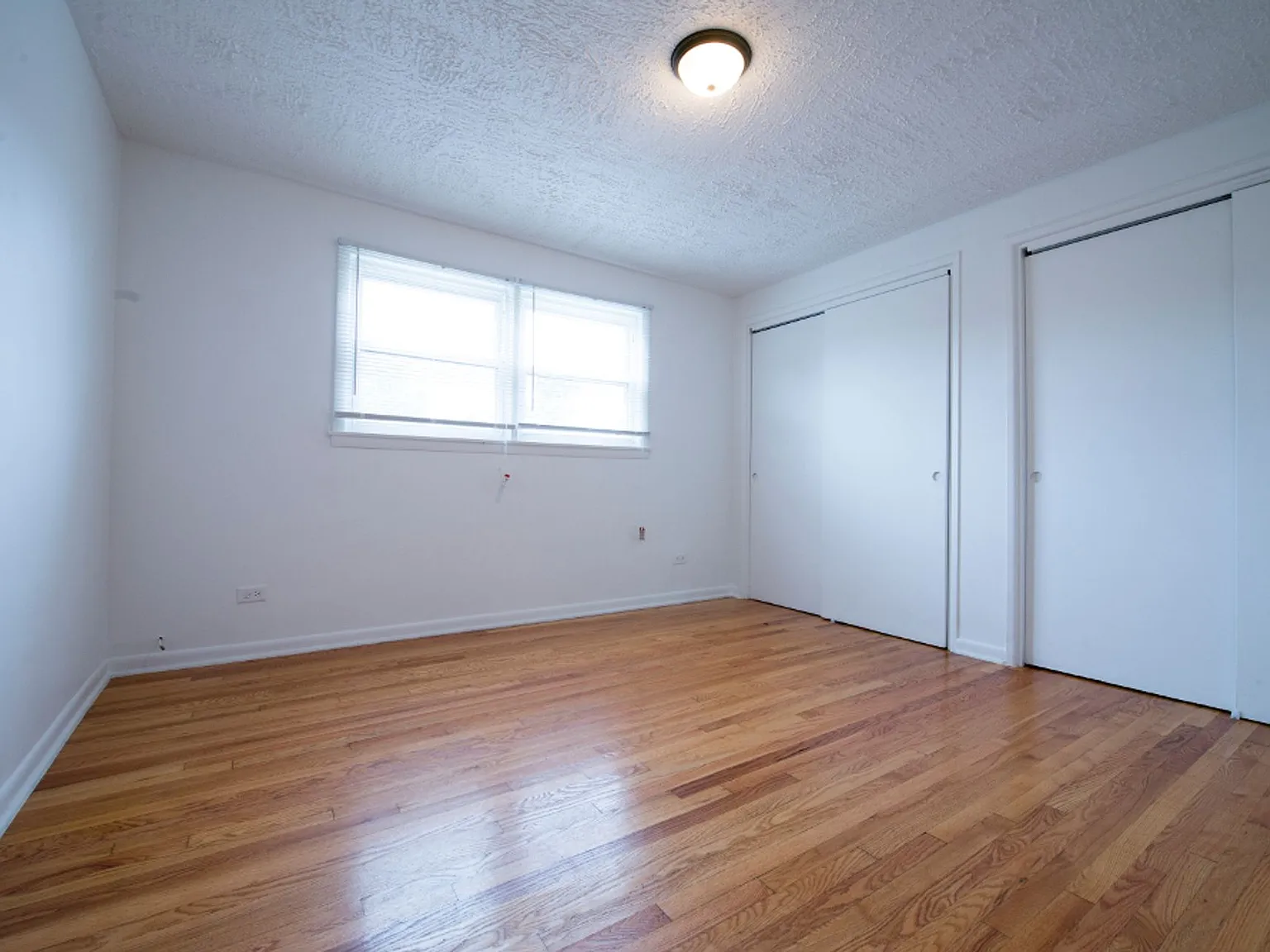 6022 S Indiana Ave — Photo 3