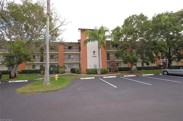 1st image of 16000 Bay Pointe Blvd #106