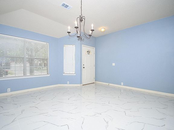 4th image of 6003 Baldwin Elm St