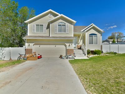 3321 S Leonidas Dr, Magna, UT, 84044