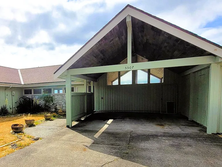 5507 Haida Way — Photo 42
