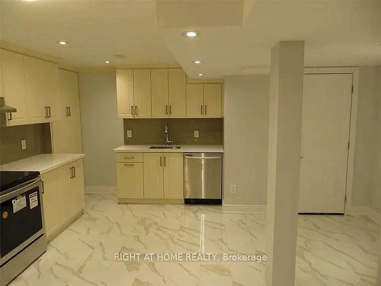 84 Rising Hill Rdg #2 — Photo 10