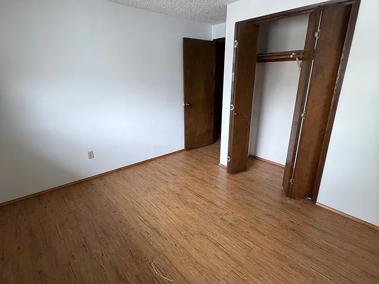 2118-2120 Eberlein Ave — Photo 10
