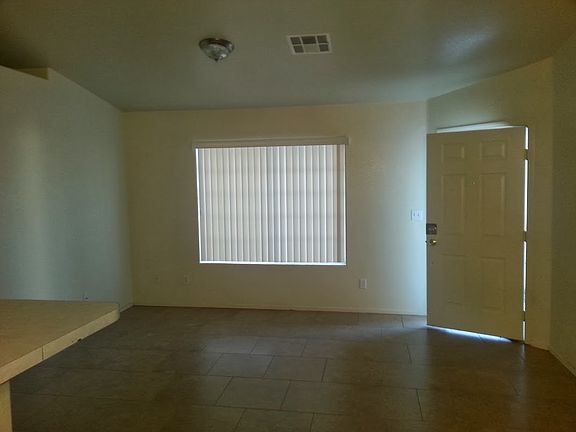 5th image of 4109 Park Point Ct