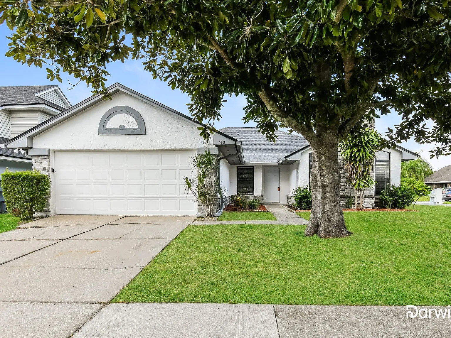 4 bed, 2.0 bath, 1744 sqft, $2,895 — Photo 1