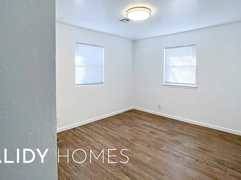 13408 Thompson Rd — Photo 40