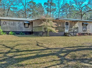 1112 Sir Henry Dr S, Woodville, TX 75979