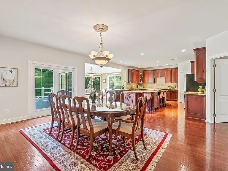 15000 Barlow Dr — Photo 16