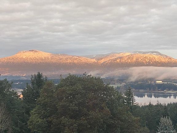 2nd image of 6039 Chippewa Rd