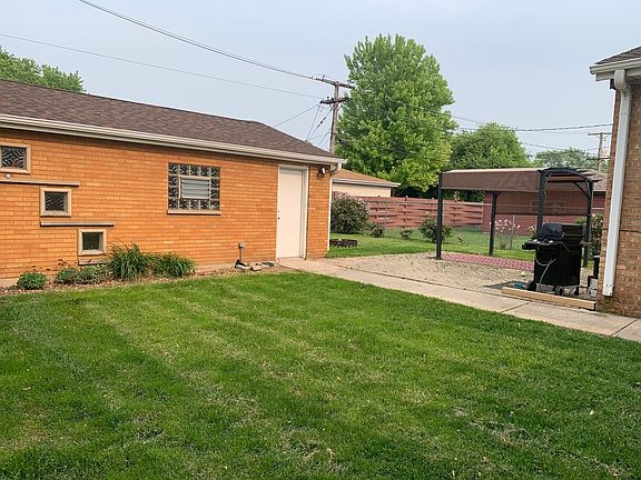 2nd image of 10301 Laramie Ave
