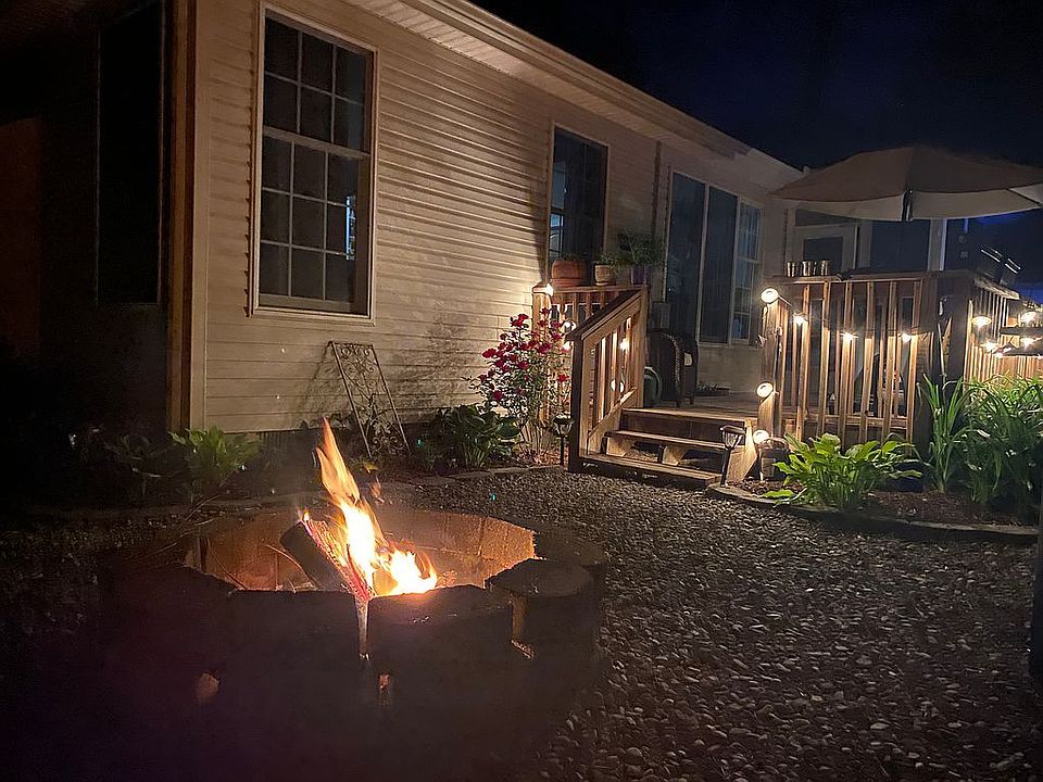 Fire pit & Deck