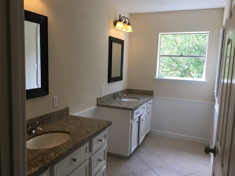 5115 Tashkent Dr — Photo 14