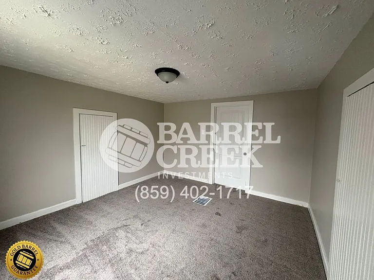 309 Richmond Ave — Photo 13