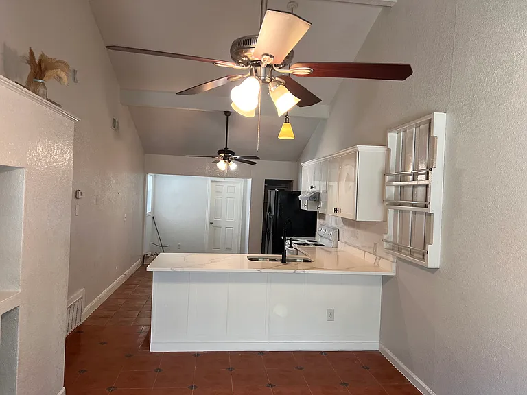 5936 Fairwood St — Photo 25