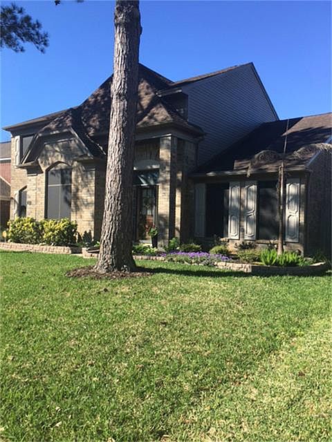 1st image of 121 Coral Bay Dr
