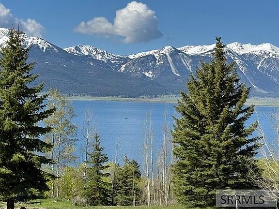 4th image of 3885 Teton Rd