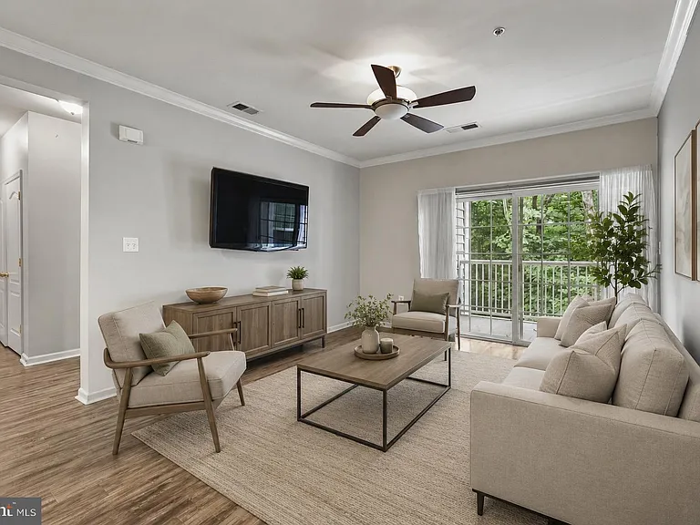 9720 Holmes Pl #103 — Photo 12
