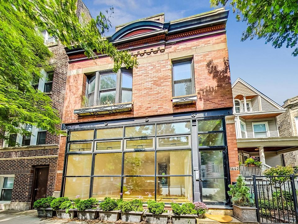 1st image of 1642 W Bryn Mawr Ave #1
