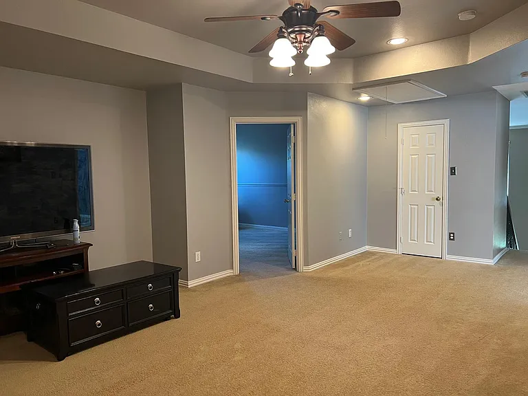 5505 Stone Cliff Ct — Photo 22