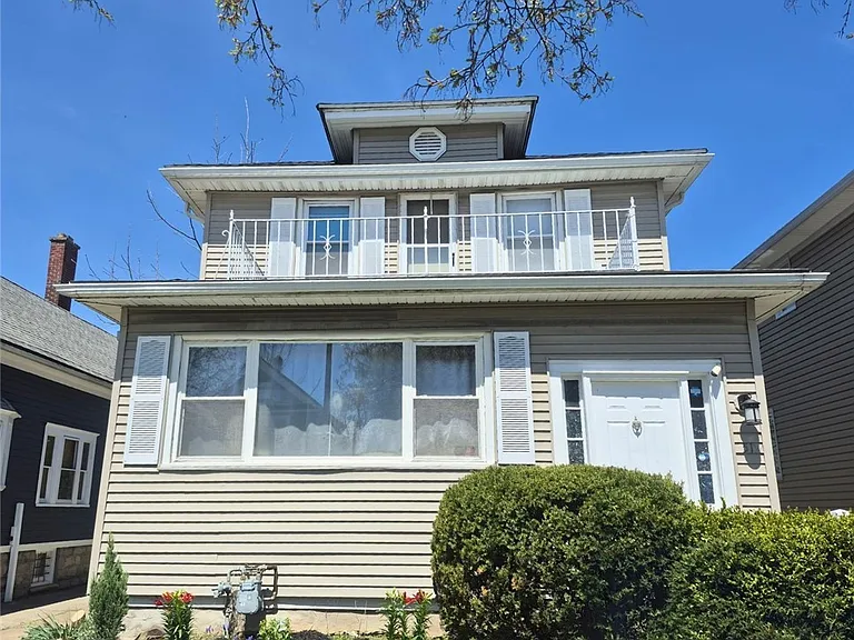51 W Northrup Pl — Photo 1