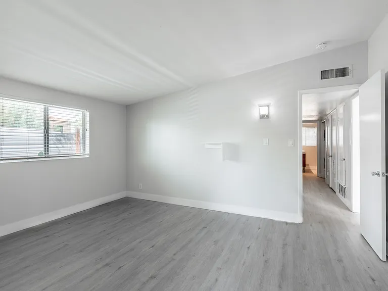 4832 E Virginia Ave — Photo 24