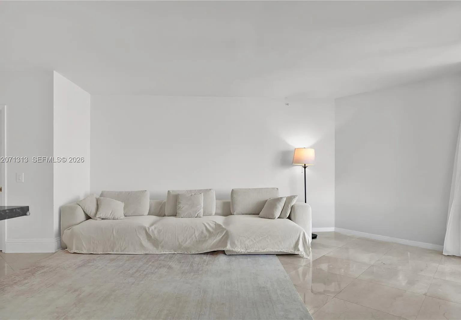 Green Diamond Condo — Photo 4