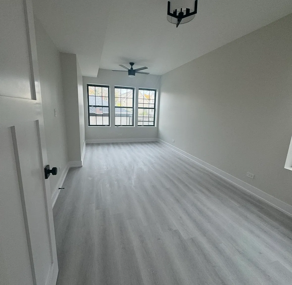 2 bed, 1300 sqft, $1,850 — Photo 4