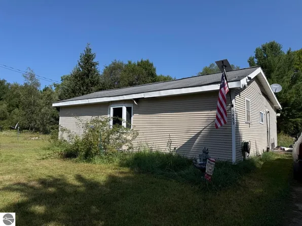6453 Sigma Ave SE, Kalkaska, MI 49646