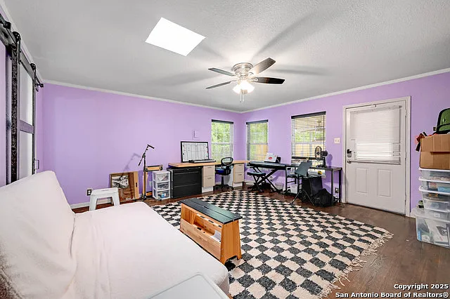 2231 W Woodlawn Ave — Photo 16