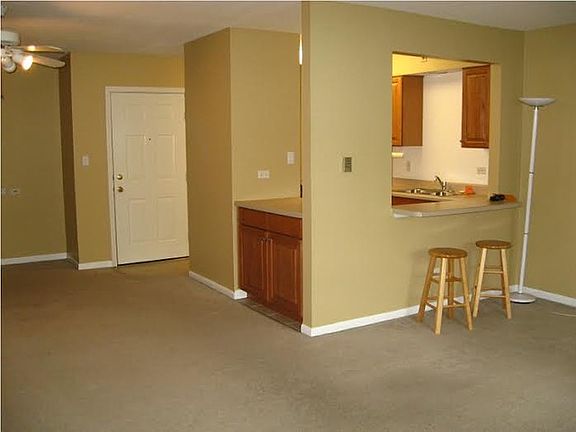 5th image of 2418 N Kennicott Dr APT 2A