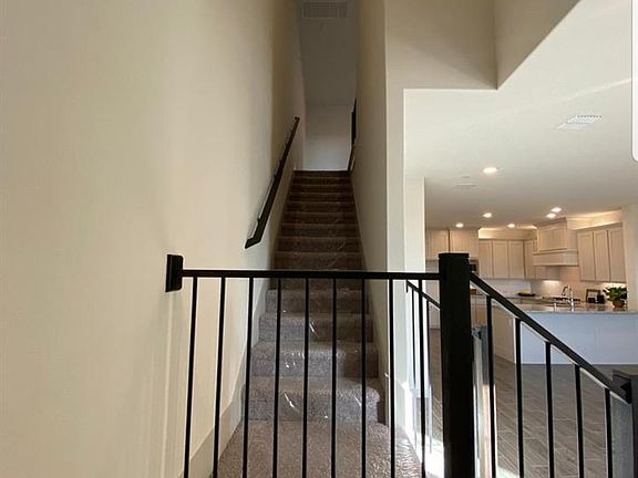 3rd image of 2730 Shelby Dr