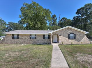 1602 Harmon Dr, Benton, AR 72015