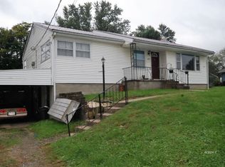 5259 Lee St, Albany, OH 45710