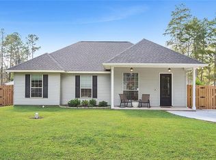 66107 Oak St, Mandeville, LA 70448