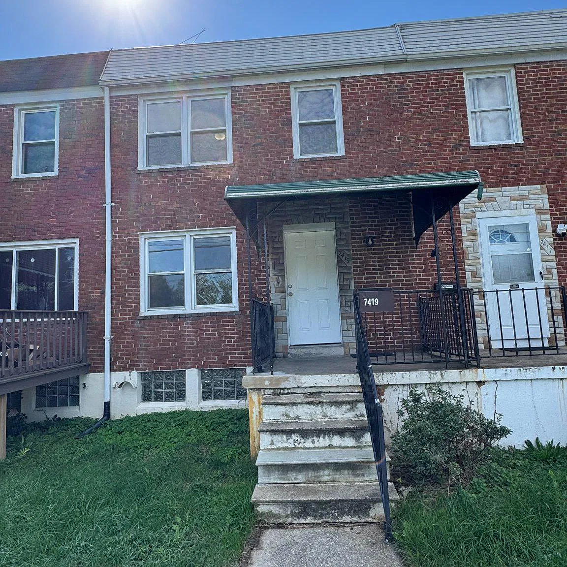 3 bed, 1.5 bath, 1080 sqft, $2,000 — Photo 1