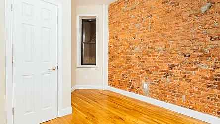 Rented by MADEHOME